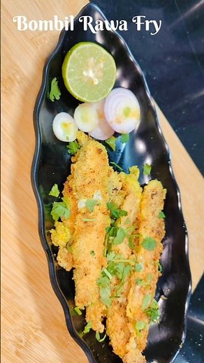 Sunday special: Green Masala Bombil Rawa Fry! 😍🐟#shorts#seafood#maharashtrian#konkani#bombilfry#food