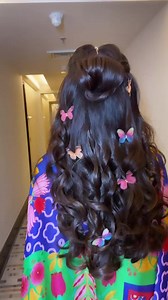 Prepare to be spellbound! ✨ Our #AgasheFireCracker, Parul Arora, casts a mesmerizing spell in this gorgeous set. Effortless style that speaks volumes. 💗 Craft unforgettable memories in style with picks from both Our Flagship Store and The Hyderabad Store. To Book Appointments or for more information please DM or WhatsApp us at 91 99711 01245/ 91 99713 34662. . . #Agashe #multidesignerstore #clientlove #bridesmaids #bride #bridaloutfit #festiveseason #weddingcollection #bridalcollection #festive