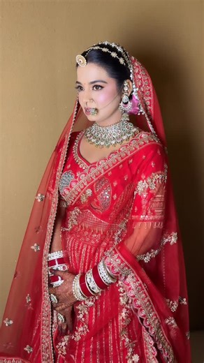 Gunjan’s Bridal Studio and Academy on Instagram: "👑 राजस्थानी ब्राइड – राजपूताना शान और परंपरा का जलवा फतेहाबाद की हर Rajasthani Bride अब अपने बड़े दिन पर दिखें एक सच्ची राजकुमारी की तरह! ✨ Gunjan’s Bridal Studio & Academy, Fatehabad पर हम लाते हैं राजस्थान की परंपरागत स्टाइल में ब्राइडल मेकओवर — 🌸 गेरवा/कांकण सेटअप, 🌸 भारी राजस्थानी ज्वेलरी और पारंपरिक गहने, 🌸 कशीदा, बुनाई और चमकदार मेकअप जो आपके लुक को elevate करे। 💫 हर झलक में दिखेगी शान, 💫 हर कदम में नजर आएगी राजपूतानी गरिमा, 💫 और हर 