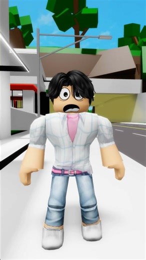 Rumi accidentally drop the water bucket… then jinu did this.😳👀 #robloxshorts #roblox #shorts