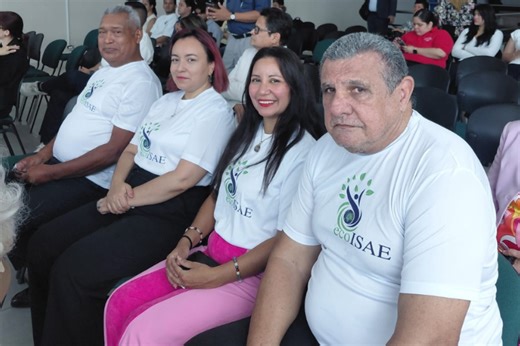 “Impulsando la Sostenibilidad en la Educación Superior” Foro en conmemoración al Día Internacional de la Tierra que contó con la participación de Autoridades Académicas del Campus Central. - ISAE Universidad