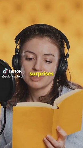 Ever wondered why Earth's magnetic poles are shifting? In this quick video, we dive into the fascinating science behind the rapid movement of the poles and how it impacts our planet. #northpole #southpole #magneticpoles #technology #science