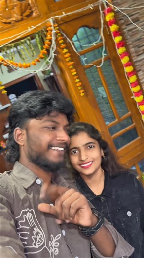 Sony shaga on Instagram: "మేము 🥰 ఒక 😍 వస్తువు తీసుకోవడానికి 🤔 వెళ్తున్నాం…? #viral #vlog #shorts #funny #family #couple #reels #LaptopDeals #NexawaveTechnology #RefurbishedLaptops #HyderabadTech #UsedLaptopsHyderabad #LaptopRepairMalakpet #BudgetLaptops #LaptopSalesHyderabad #SecondhandLaptops #ChaderghatElectronics #CTCLaptops #AffordableTech #LaptopStoreHyderabad 🎉 Welcome to *Nexawave Technology* – Your One-Stop Laptop Shop in *Malakpet, Chaderghat Circle, Hyderabad*! 🎉 We specialize in