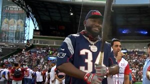 Ortiz hits four homers 