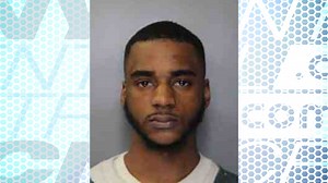 Syracuse police arrest man found with stolen handgun