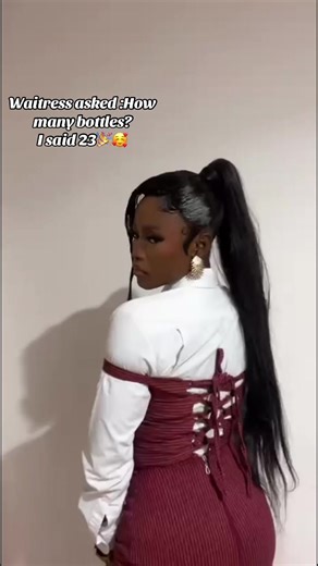 Dress from @Yatiko’s Threadline😍 Happy birthday to me🎉🥰 Today, I pause to celebrate me my journey, my growth, my scars, my strength, and my soft heart. I've come a long way, through moments that tested my faith, days that almost broke me, and nights where only God knew my tears. But here I am © still standing, still dreaming, still believing. This new year, I choose gratitude over complaints, peace over pressure, and self-love over self-doubt. I honor the woman I am becoming, the one who keep