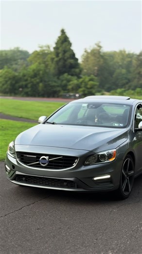 Volvo S60 R-Design: Engine Bay Makeover