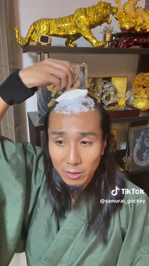 Golden Temple 👑 #ASMR #SAMURAI #shaving #razor #topknot #侍 #shavingtime