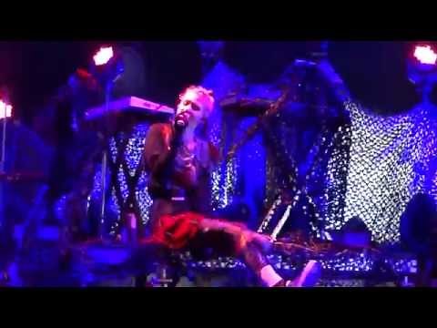 Grimes - REALiti Live at Tinley Park 2015