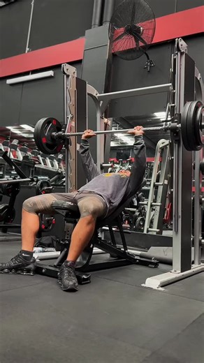 Moses on Instagram: "slow n steady - #explore #gym #fyp #weightlifting #chest"