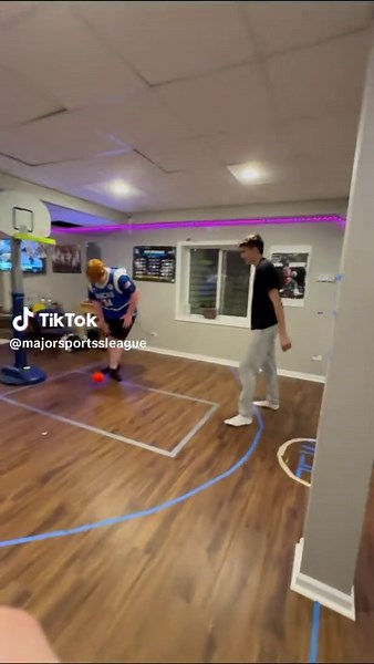 THIS DUNK WAS INSANE! #basketball #viral #basketball🏀 #fyp #foryou #dunking #dunkedon #foryoupage #dunk #basketballdunk