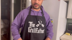 Watch Grilling Aprons for Men, Dad with 2 Pockets on Amazon Live