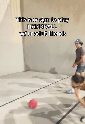 Training to beat some 10-year-olds #handball #fridndgroup #activityforkids