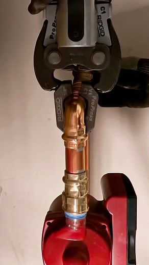 938K views · 3.7K reactions | Water heater and hot water recirc pump  I’m replacing this hot water tank and reinstalling their recirculating pump for a customer. Using copper press fittings to get the job quickly without having to sacrifice quality #plumbing #plumber #diy #asmr #fyp #reels #homerepair #plumbingrepair #foryou #plomero #handyman | The Plumberlorian | Facebook