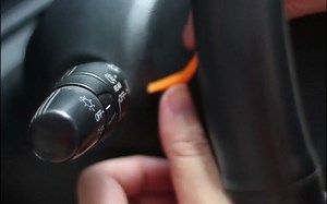 自动大灯感应器升级款和标准版安装视频完整版