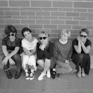 The Go Go's revela “Club Zero”