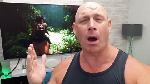 LG CX OLED vs 8K QLED Gaming Test: The Last of Us Part II on PS4 Pro