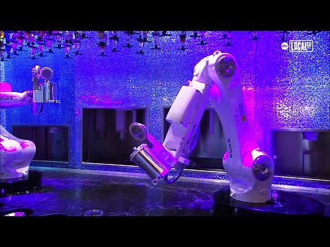 Robot Bartenders are Mixing Cocktails on the Las Vegas Strip | My Go-To