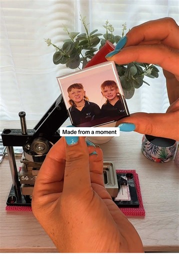 From a single moment to something you can keep. 🤍 Custom photo magnets made from your photos. #customphotomagnets #personalisedgifts #australiansmallbusiness #keepsakeideas #familymemories