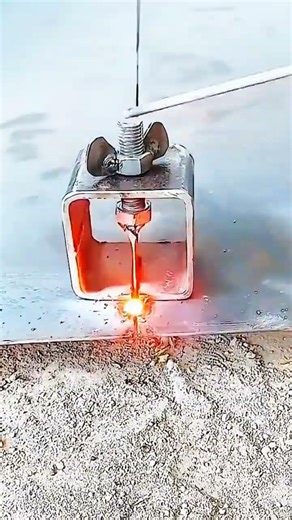 Wire tensioner secures frame, threaded rod locks tight