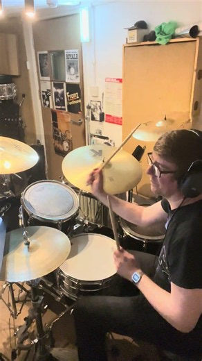 Rockschool Grade 4 Drums - Alive by Pearl Jam. B section.