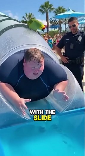 Parrot's BRUTAL Water Park Roast! 🤣