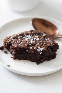 Paleo Brownies Recipe (Made in the Blender!)