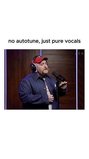 Teddy Swims sings on Open Mic