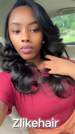 Feathered style What you see=what you get😍this 20-inch layered body wave wig is an excellent choice.