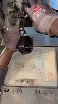 Changing a truck horn 👍🏽 #car #auto #truck #germany #viralvideo #shorts #opiosi