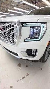 2021 GMC Yukon XL Denali 6.2L 4WD | Magnetic Ride | Panoramic Roof | Mile High Car Helper