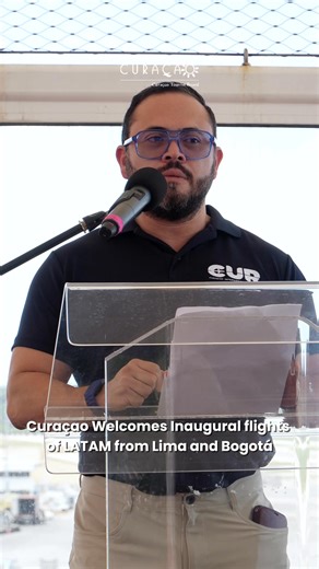 𝐂𝐮𝐫𝐚𝐜̧𝐚𝐨 𝐖𝐞𝐥𝐜𝐨𝐦𝐞𝐬 𝐈𝐧𝐚𝐮𝐠𝐮𝐫𝐚𝐥 𝐟𝐥𝐢𝐠𝐡𝐭𝐬 𝐨𝐟 𝐋𝐀𝐓𝐀𝐌 𝐟𝐫𝐨𝐦 𝐋𝐢𝐦𝐚 𝐚𝐧𝐝 𝐁𝐨𝐠𝐨𝐭𝐚́ 𝐖𝐈𝐋𝐋𝐄𝐌𝐒𝐓𝐀𝐃 – 𝐃𝐞𝐜𝐞𝐦𝐛𝐞𝐫 𝟐, 𝟐𝟎𝟐𝟓 – On December 2nd, Curaçao welcomed two inaugural flights from LATAM, the largest airline group in Latin America. First the LATAM flight from Bogotá, Colombia landed, followed later in the day by the flight from Lima, Peru —introducing Lima as a new route for Curaçao. Flights from Bogotá will operate three times weekly on T