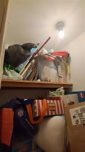 De-cluttering Tips for Busy Moms in 2023