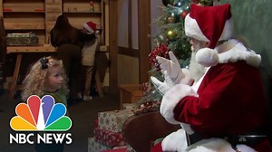 Santa Claus Spreading Holiday Cheer To Deaf Children Using Sign Language - The Global Herald