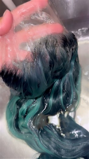 Frontal Storytime 💚 #wig #lace #lacewigs #quickweave #viralreels #tutorial #hairtutorial #hair #naturalhair | Glamorous By Giovanni