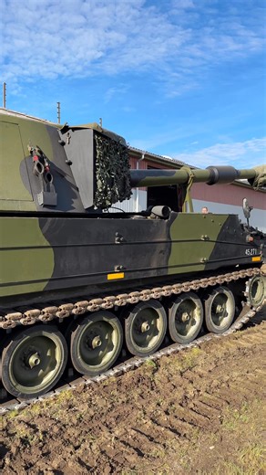 The M109 A3 155mm self-propelled Howitzer at Pansermuseet | MilPics