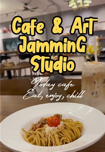“Today art cafe, eat enjoy chill” Hii Sobat CK culinary Travelling kali ini kita hunting differen cafe concept yg berada dikawasan golden prawn bengkong laut. Cafe yang memadukan kuliner dengan art ini cocok banget untuk kau yg ingin mengasah kemampuan seni khususny dalam nidang melukis. Peralatannya juga lengkap dan membuka kelas seni. Penasaran untu coba? Skuy cobain bagi yang penasaran: 📍Ruko Salmon 6 Blok 1-2 Golden Prawn ⏰Open daily : 10.00 wib - 22.00 wib 💵Affordable standard cafe 🚪Indo