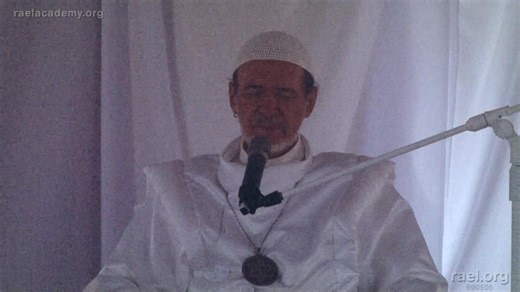 Rael guides a meditation. Whether you already meditate every day or you feel like getting started, you will enjoy this 9 minute meditation that most Raelians do daily. #Rael #raelorg #lovemeditation | Raelian Movement