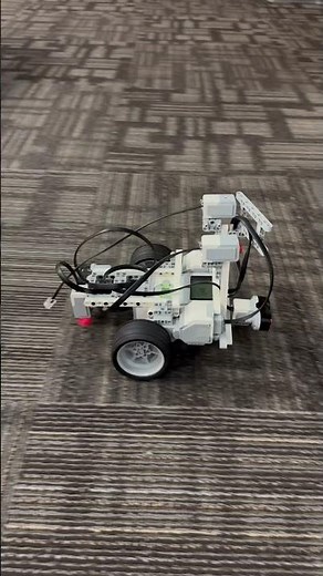 Lego Mindstorms EV3 - Object Avoidance using Ultrasonic Sensor and Negative Feedback Loop in Python