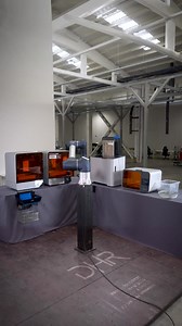 7,280 aligner molds, 3D printed in under a day 🤯❤️‍🔥! Even a compact cell can deliver high-throughput dental manufacturing. This setup can scale to eight Formlabs 4L machines with… | Shiden Y. | 28 comments