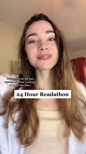 The readathons get progressively worse from here on out but I loved the lives 😂 #readathon #booktok #bookclub #bookfriends #reader #fantasy