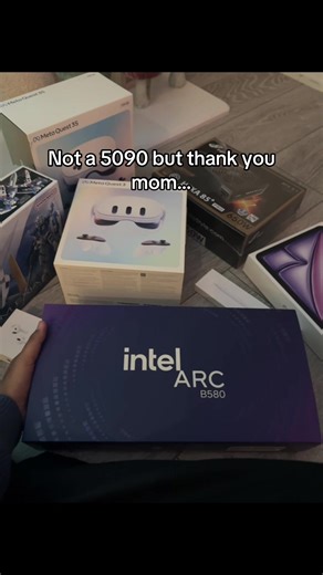 Late Santa 🦤#fyp #b580 #intelarc #rtx5090 #gamingpc | intel arc b580