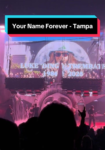 @mgk performs “Your Name Forever” as a tribute to Dingo in Tampa. #mgk #machinegunkelly #lostamericana #concert #dingo