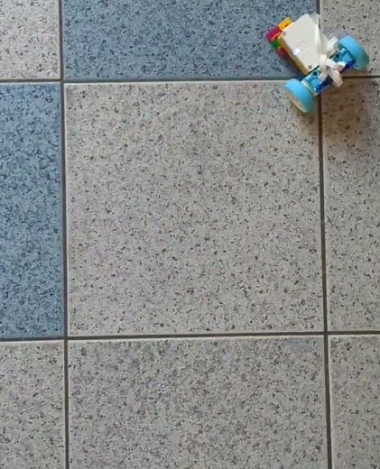 Spike Essential mini drive base with caster wheel. Programmed with Pybricks.