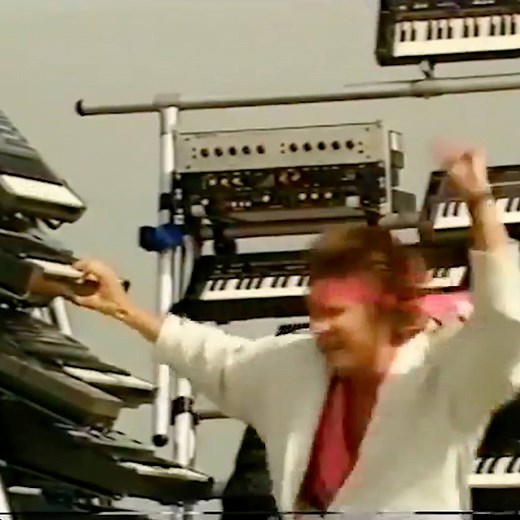 Happy Friday Keyboard Warriors! 🤣 | Mixmag