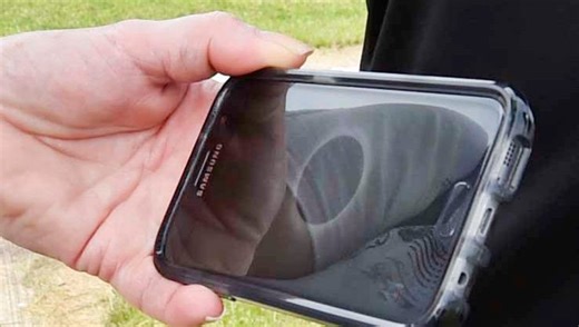 Can I take a photo of the eclipse with my phone? Here's how, plus more info on cellphones.