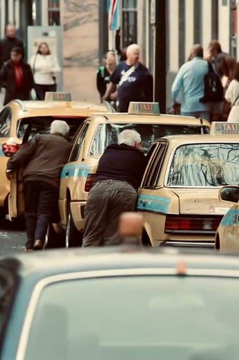 The Magic of VHS – Rewinding Memories from the ’80s & ’90s