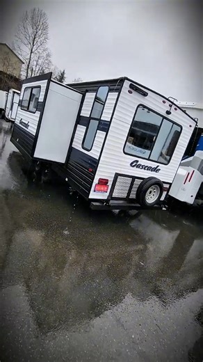 The Forest River Cascade is a Poulsbo RV exclusive designed with Northwest camping in mind. Built for versatility and value, the Cascade offers practical floorplans, durable construction, and the features families need for comfortable travel without unnecessary extras. Inside, you’ll find smart storage, functional kitchens, and comfortable sleeping spaces that make weekend trips and longer stays easy to manage. Its manageable size and thoughtful layout make it a strong fit for both first-time bu