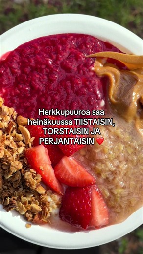 Toiveisiin on vastattu 😍😍😍 Tiistaisin iltapuuroa klo 17-20 Torstaisin ja perjantaisin aamupuuroa klo 8-11 Lemppari kesäkombot torstailenkki ja perjantain puistopilates saa myös jatkoa koko heinäkuun 🌷 Nähdään lippakioskilla 🍓 📍Ravintola Töölön lippakioski, Runeberginkatu 14-16 #grautur #herkkupuuro #helsinki