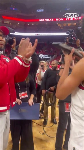 Louisville freshman Mikel Brown Jr. was named MVP of the Battle of the Bluegrass Tuesday night after the No. 12 Cardinals downed No. 9 Kentucky 96-88. https://www.wlky.com/article/louisville-kentucky-basketball-score-stats-highlights/69398305 | WLKY News